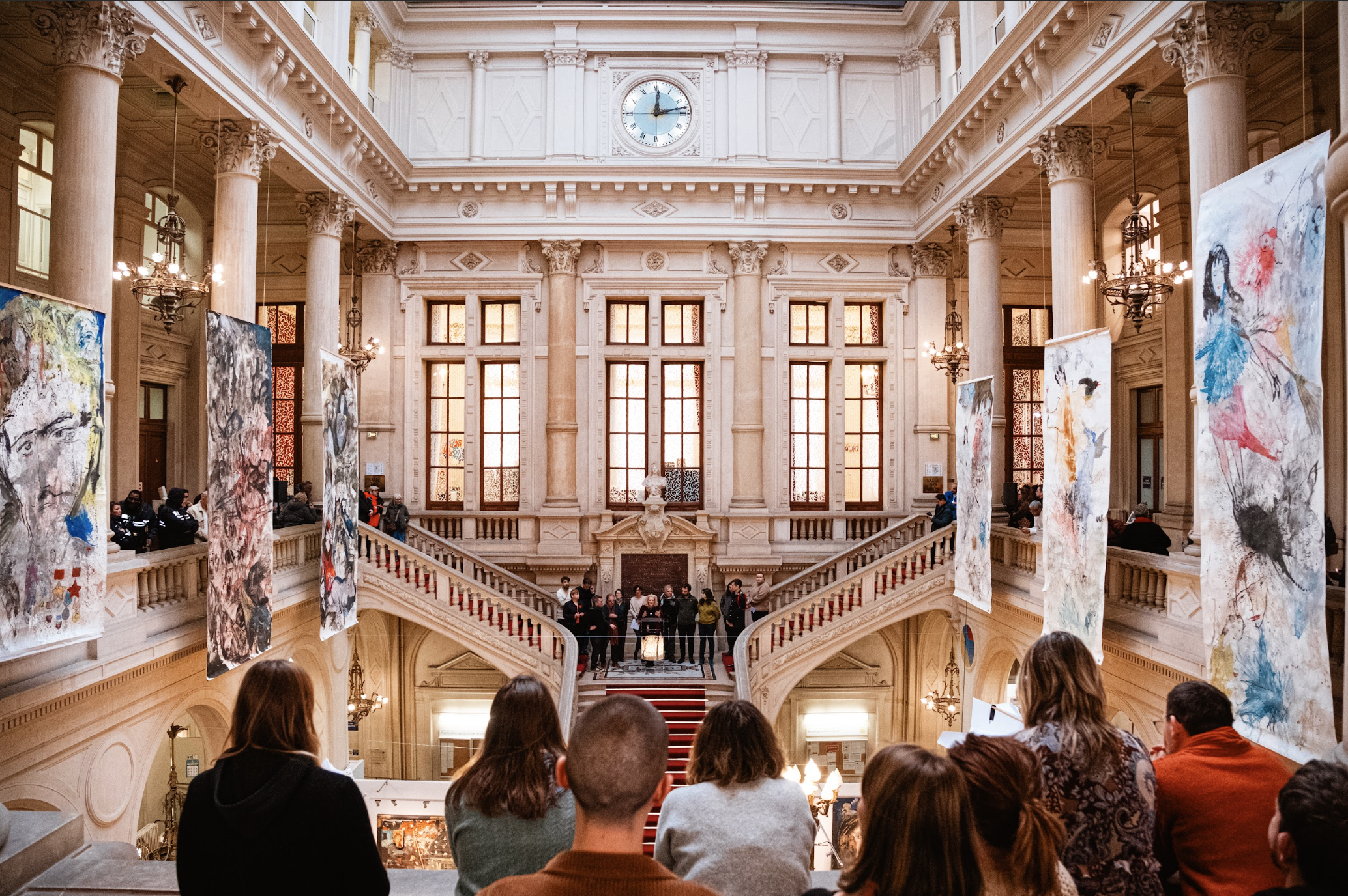 Sonorisation multi diffusion pour les vœux du maire dans le hall de la mairie du 10e arrondissement de Paris